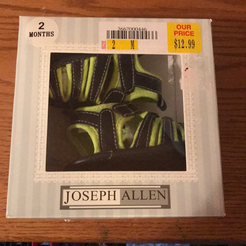 Joseph Allen sandals 2 months old green and black